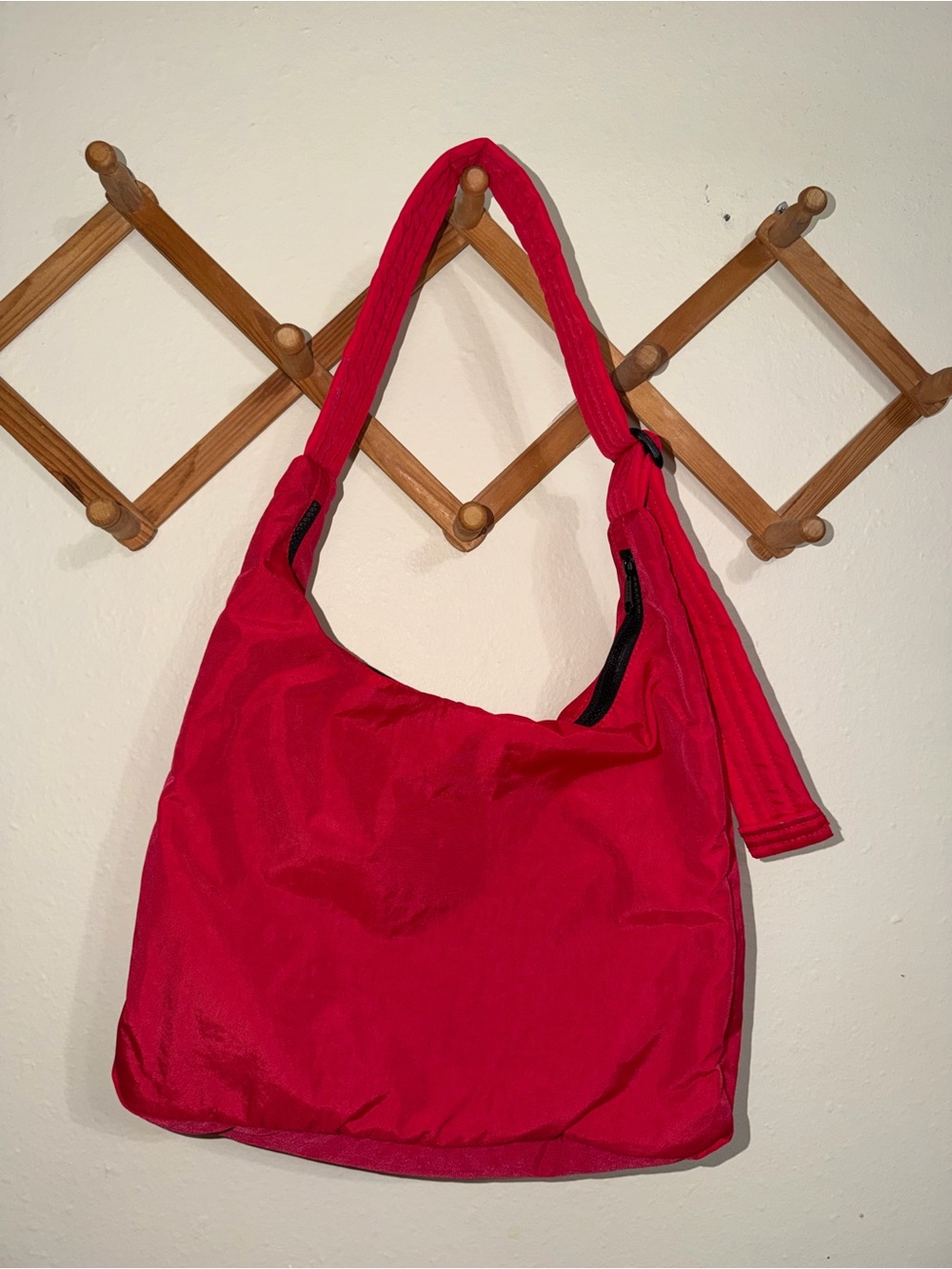 BAGGU Shoulder Tote in Candy Apple
